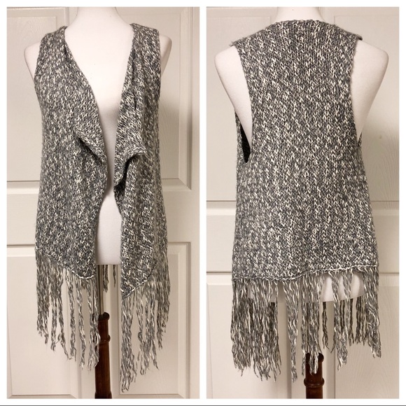 Hollister Sweaters - HOLLISTER GRAY FRINGE SWEATER VEST